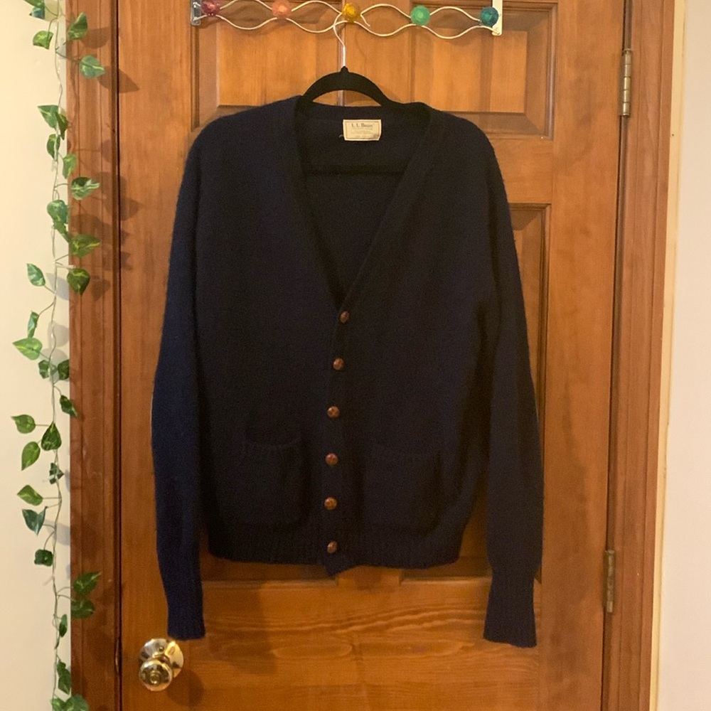 L.L. Bean Navy Blue Cardigan Size L w/Pockets